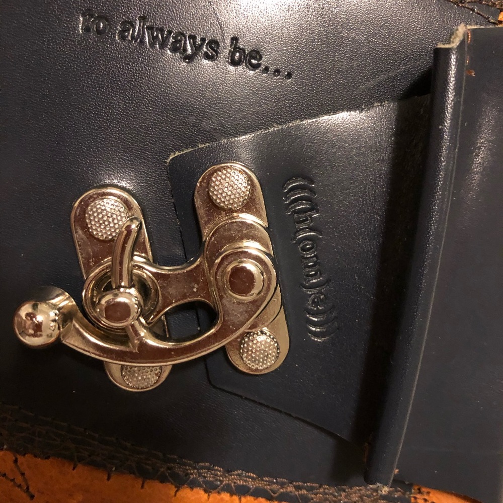Handbag - Picture 6 of 6